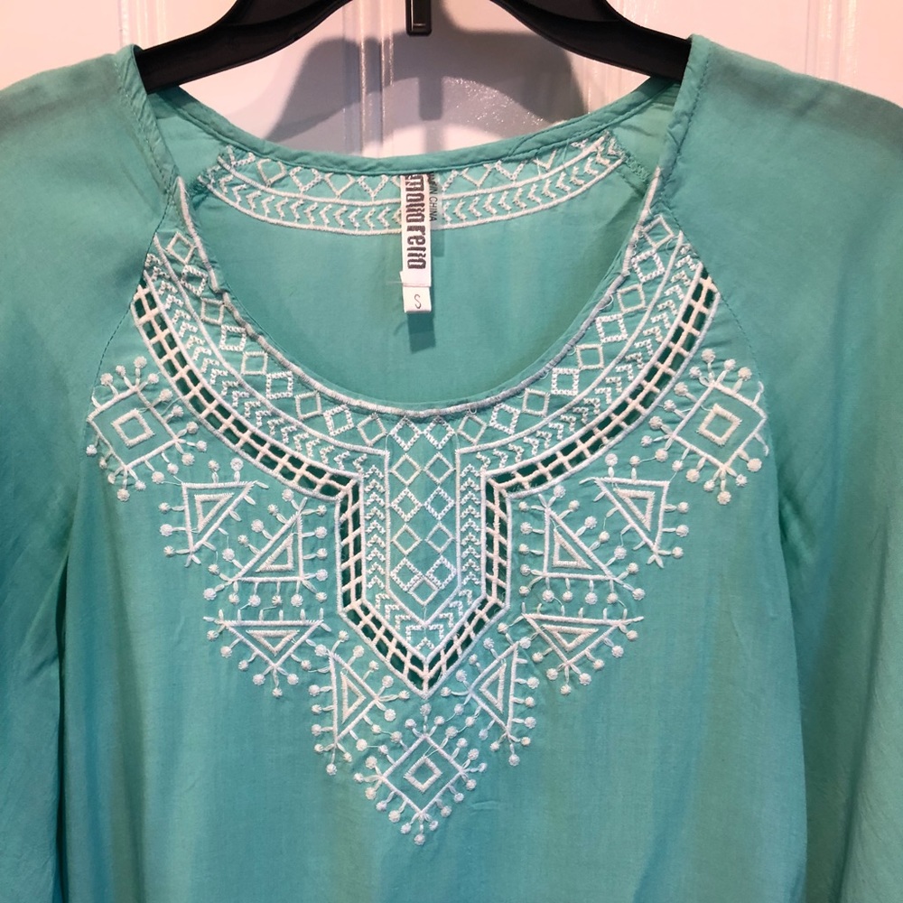 Spring Tunic - Picture 4 of 5